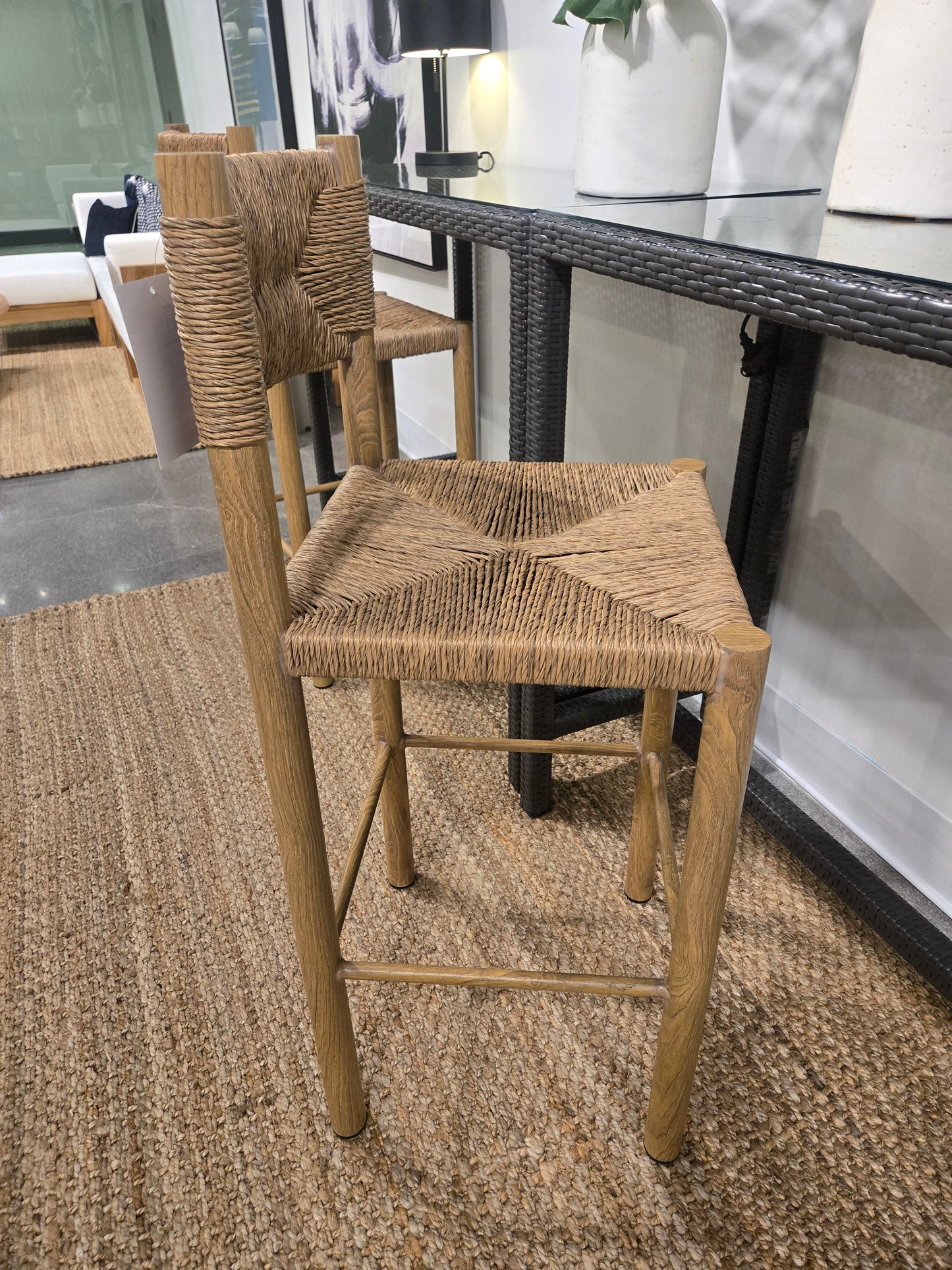 Set of 4 indoor/ outdoor Rattan and brushed Aluminum Counter with wood grain finish