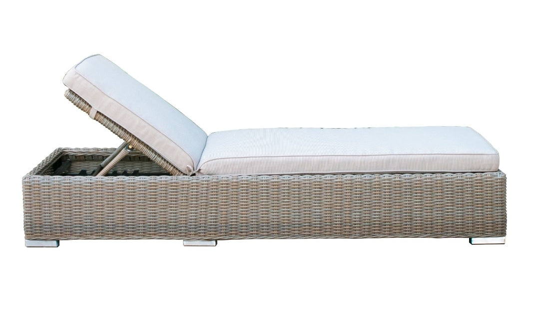 75" Outdoor Wicker Sunbed Chaise lounger