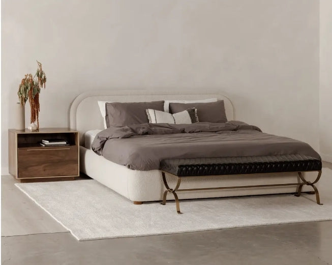 Martens King Upholstered bed in beige fabric