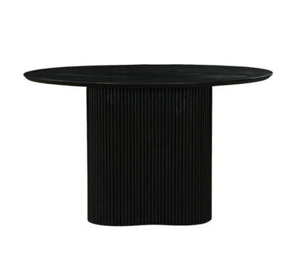 Black Dhalia Dining table