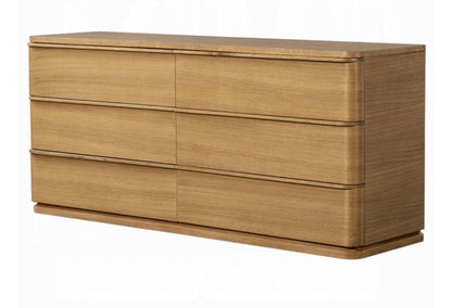 Bowery Dresser