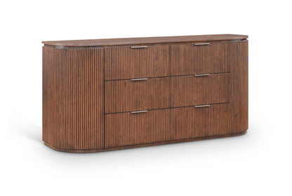 Finnley Dresser
