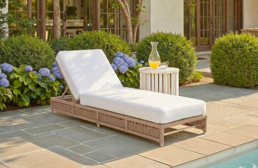 Hampton Chaise lounge