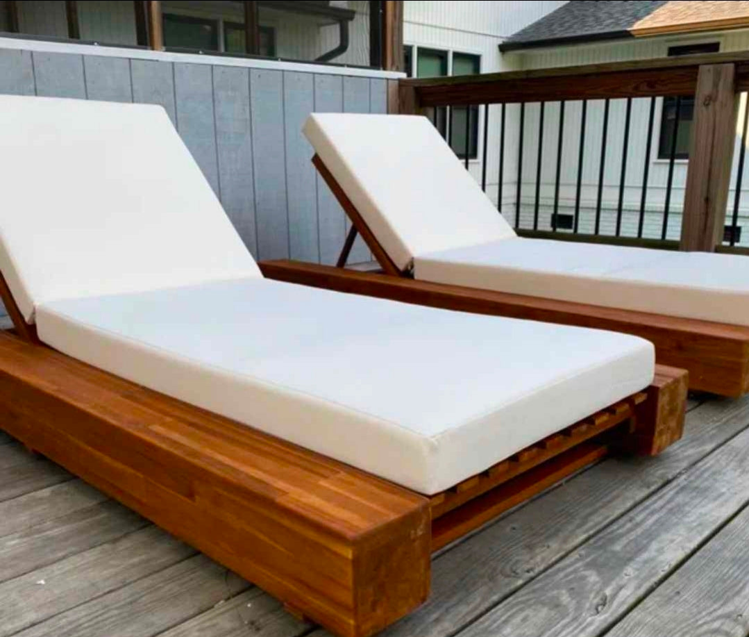 Delmar Chaise Lounger