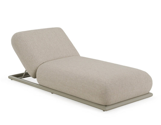 Calimigos chaise lounge