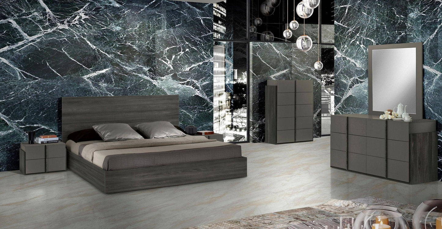 Eastern King Nova Domus Lucia - Italian Modern Matte Grey / Elm Grey Bedroom Set